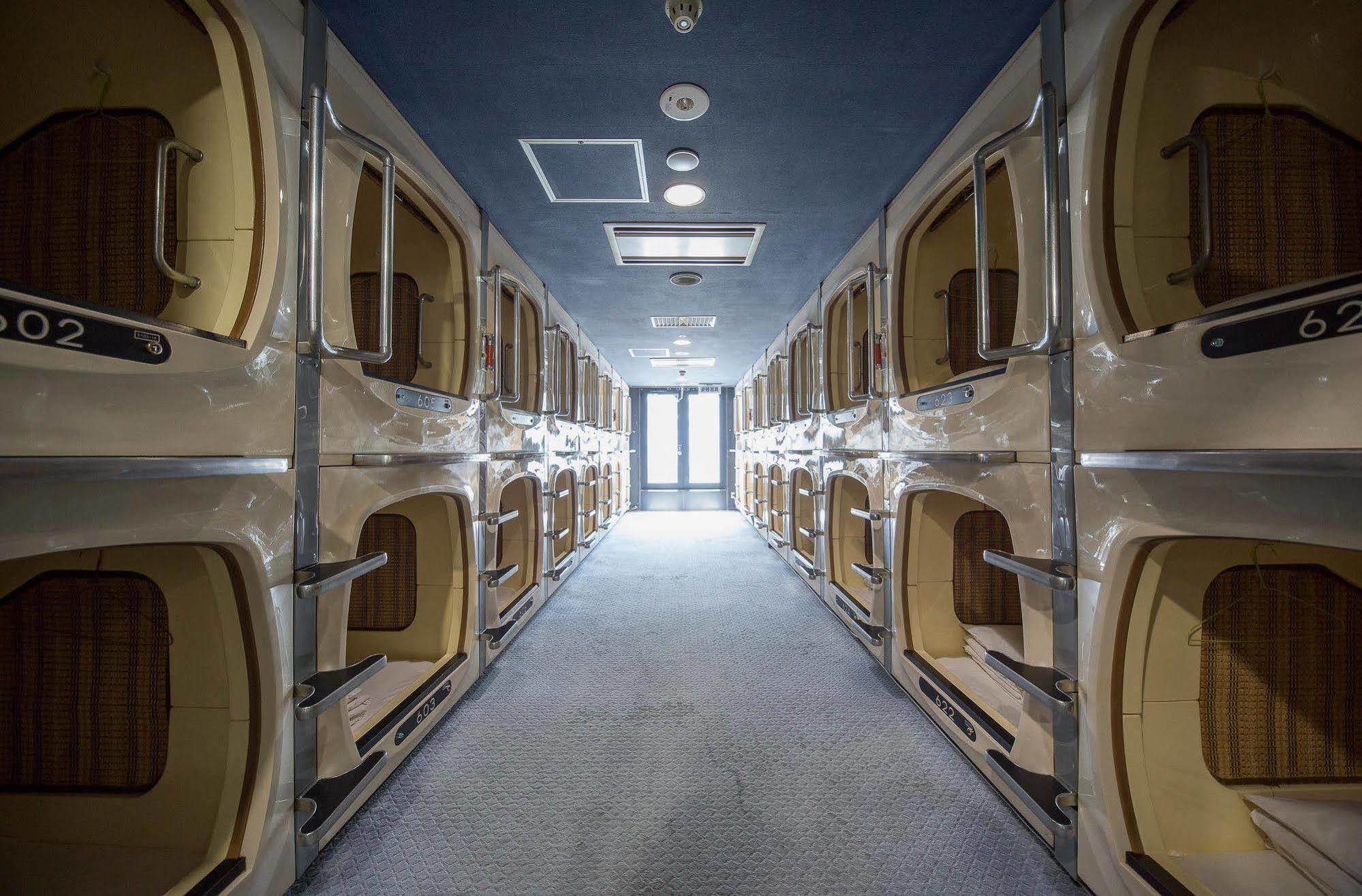 Capsule Inn Sapporo Hostel Zewnętrze zdjęcie
